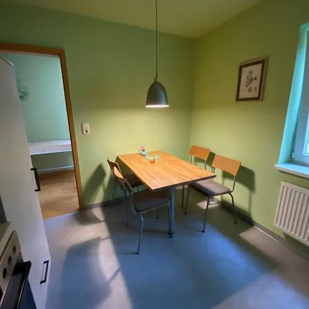 E Am Theater Mit Terrasse Und Stellplatz * Stralsund