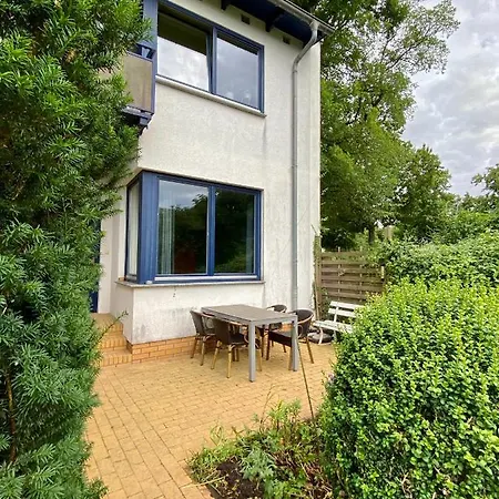 E Am Theater Mit Terrasse Und Stellplatz Tatil Evi *