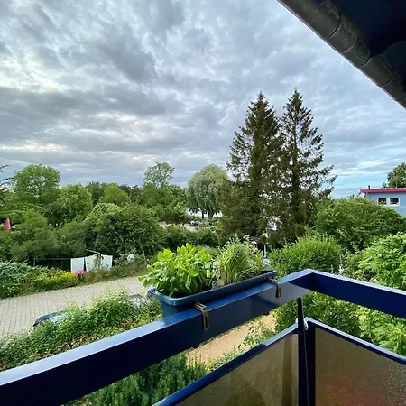 E Am Theater Mit Terrasse Und Stellplatz *