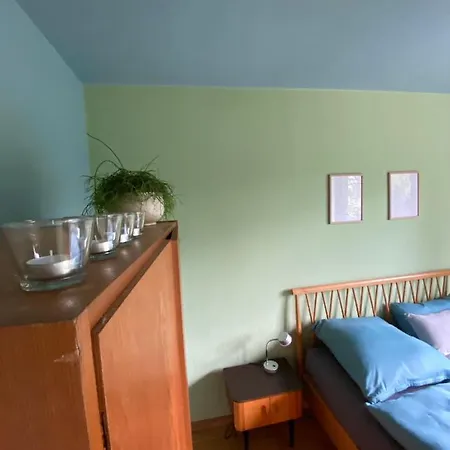 E Am Theater Mit Terrasse Und Stellplatz Tatil Evi *